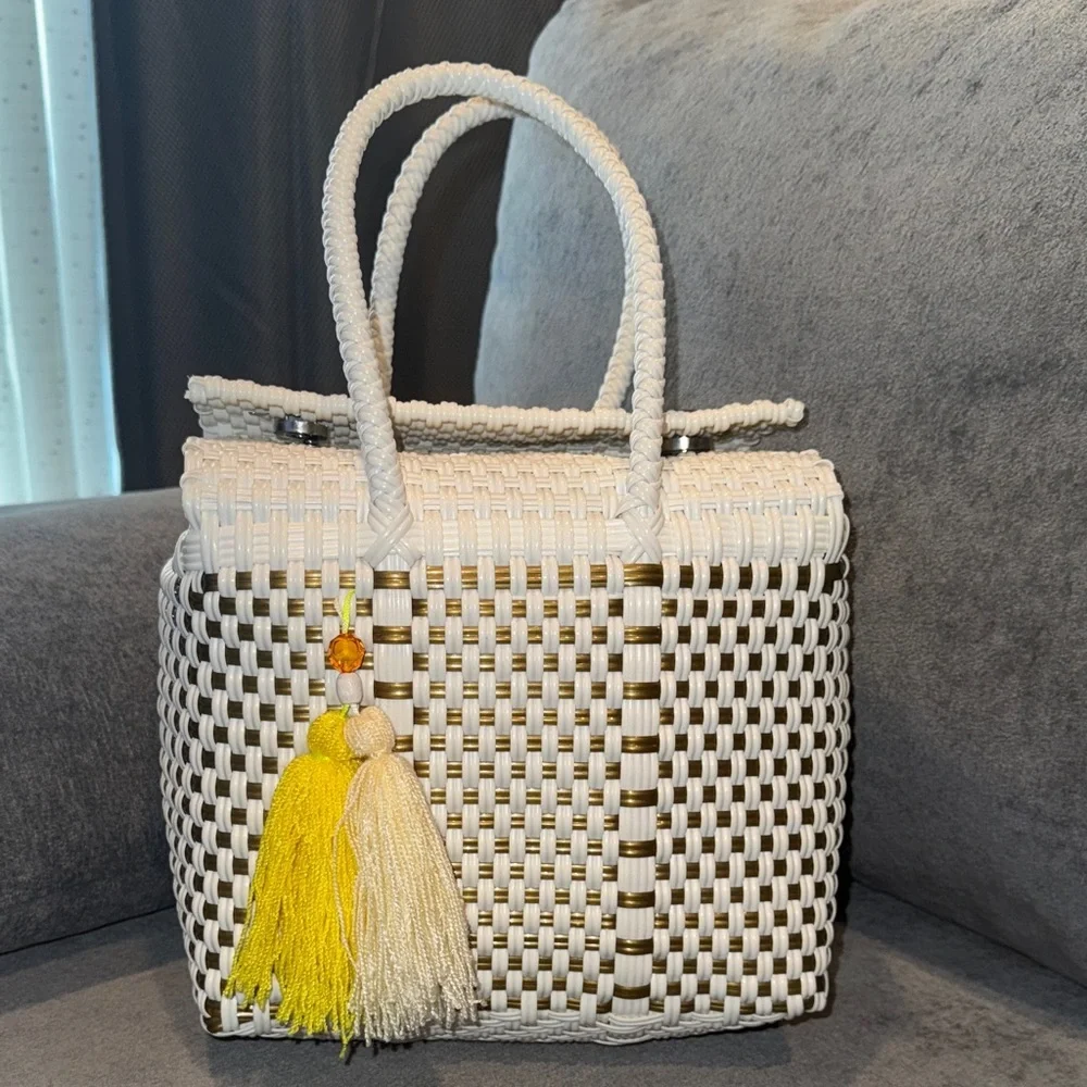 - SOLD- Mexican Artisanal white and gold tote bag with hanging tassels - Picture 2 of 10